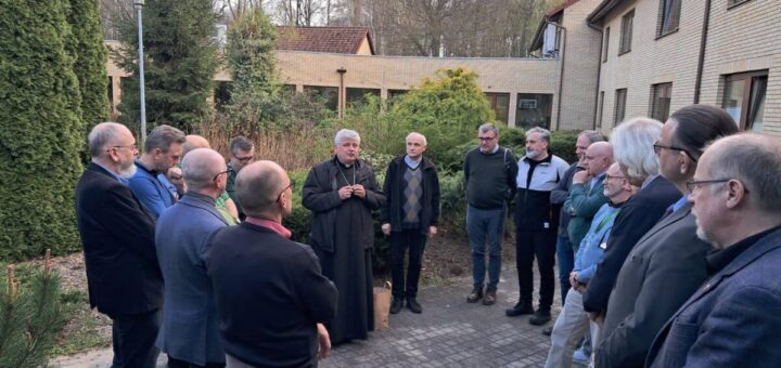 Spotkanie kard. Konrada Krajewskiego z diakonami stałymi w Porszewicach